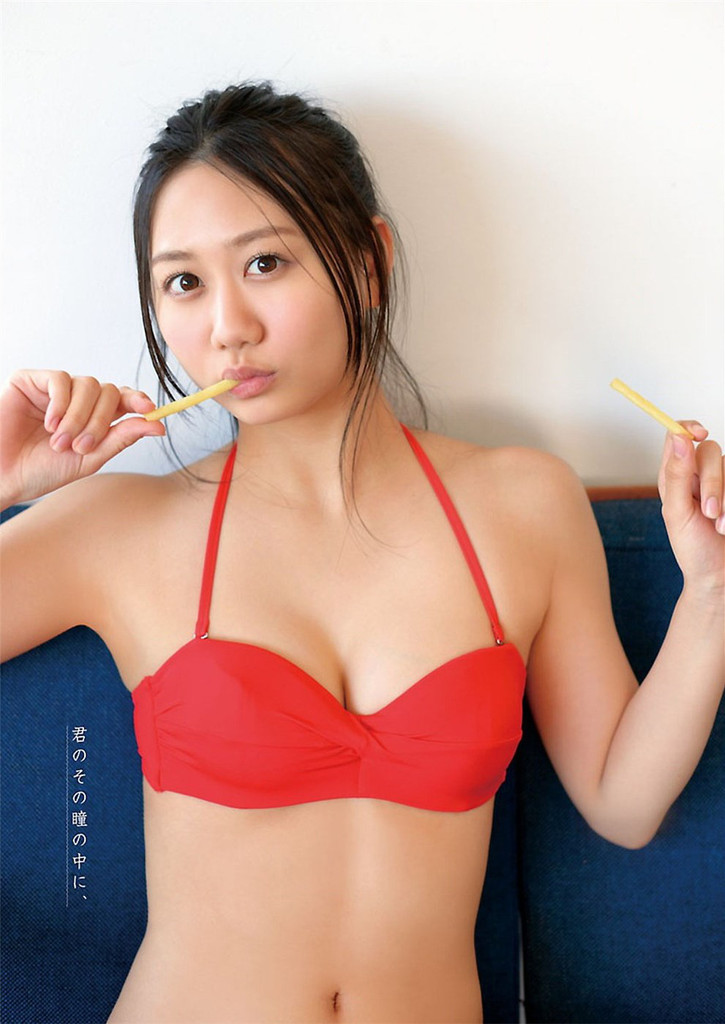 古畑奈和の水着姿58