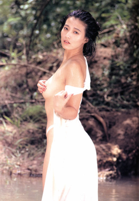 稲尾律子 手ブラ