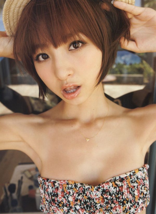 篠田麻里子 脇