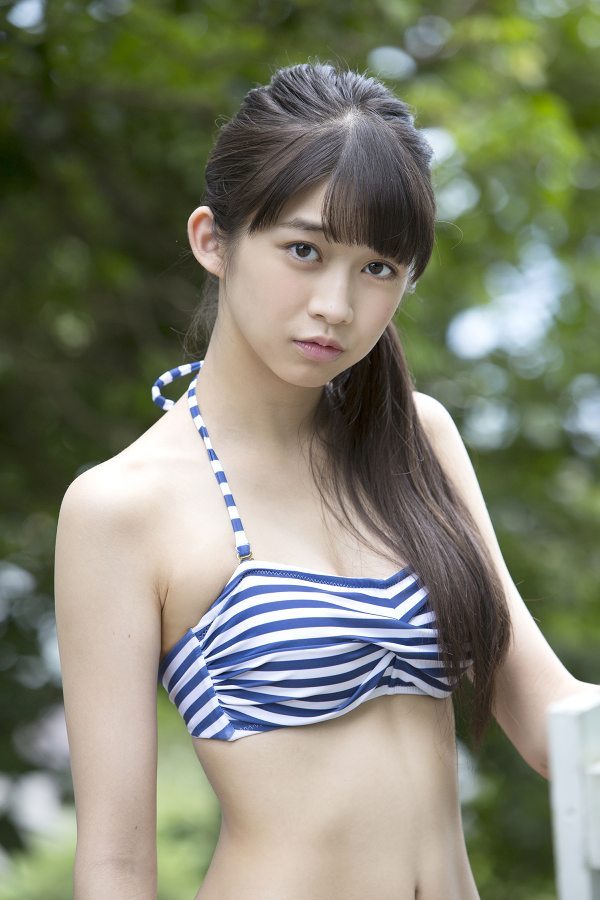 牧野真莉愛 水着