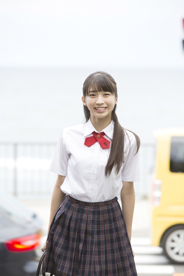 牧野真莉愛 制服