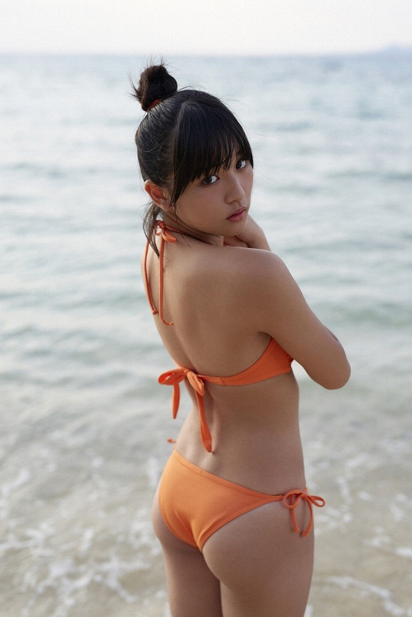 浅川梨奈 お尻