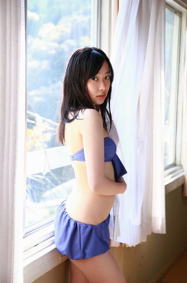 指原莉乃 水着