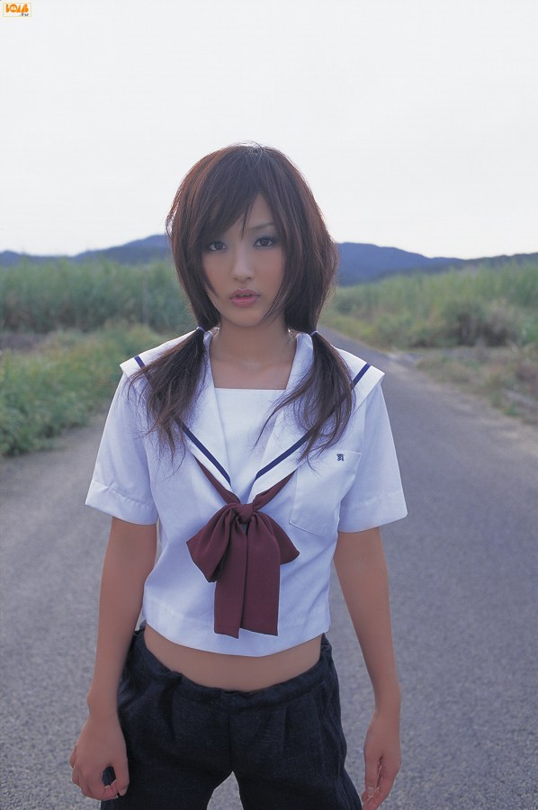 工藤里紗 セーラー服