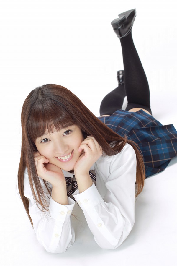 池田ショコラ 制服コスプレ グラビア