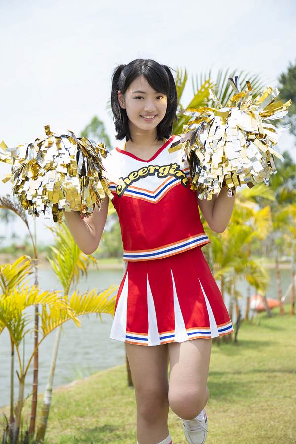 長澤遥香 チアガールコスプレ グラビア