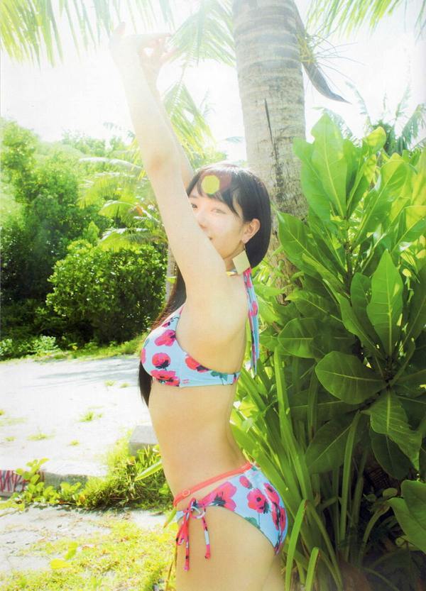 伊藤萌々香 水着 グラビア