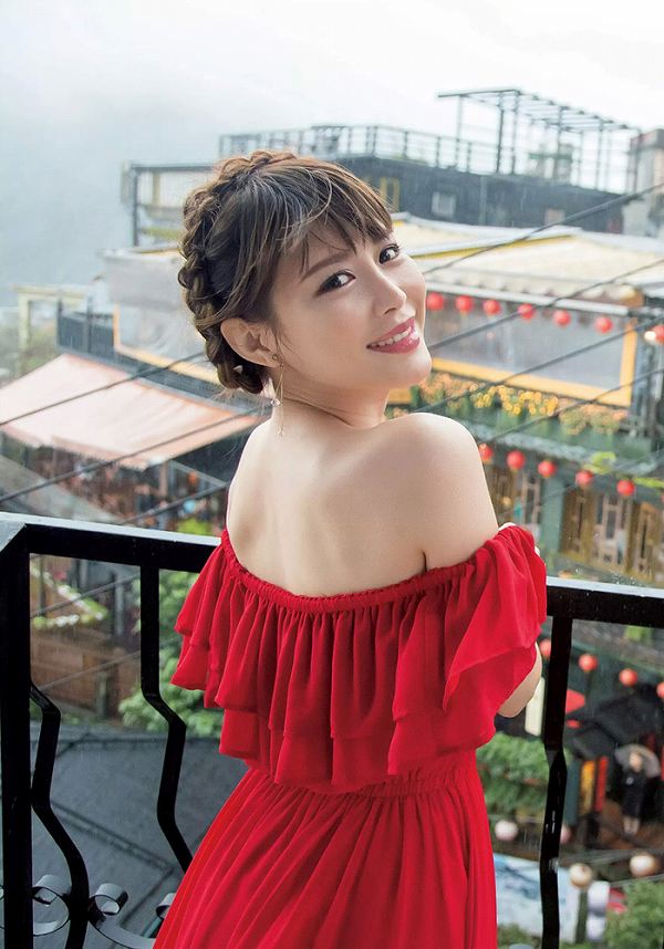 美馬怜子 セクシー グラビア