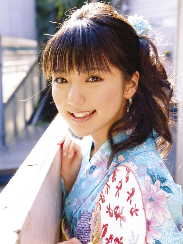 真野恵里菜 浴衣 グラビア