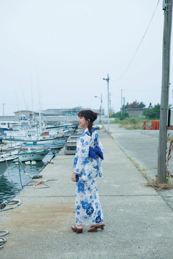 真野恵里菜 浴衣 グラビア