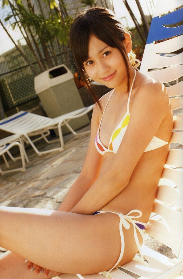前田敦子 ビキニ グラビア