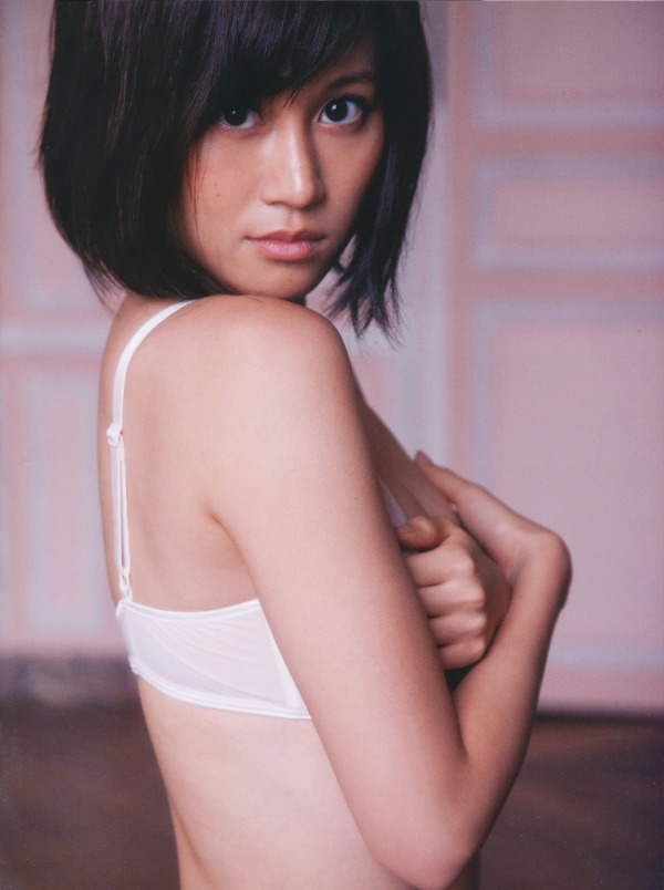 前田敦子 下着 グラビア