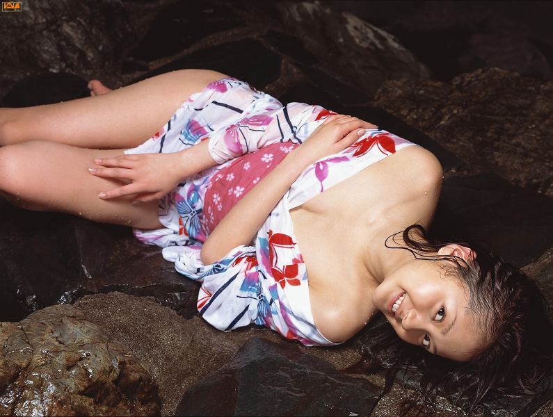 浜田翔子 浴衣 グラビア