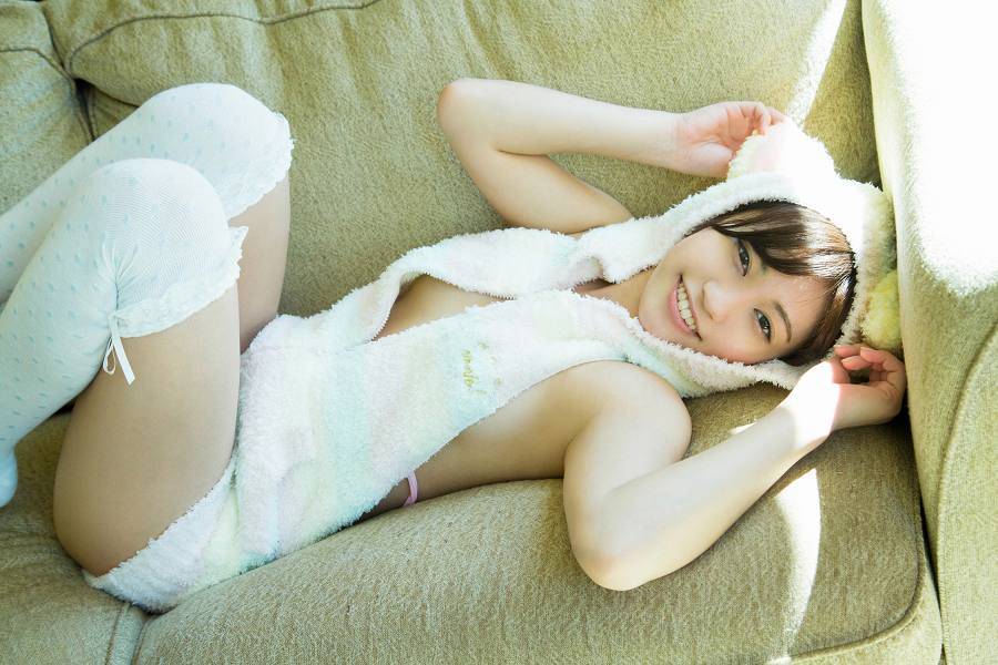 大澤玲美 ニーハイ グラビア