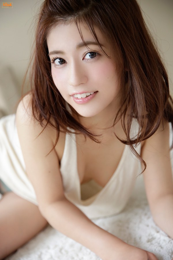 大澤玲美 タンクトップ グラビア