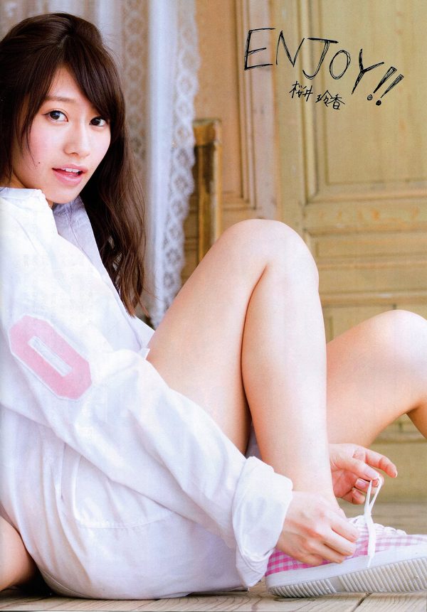 桜井玲香 太もも グラビア