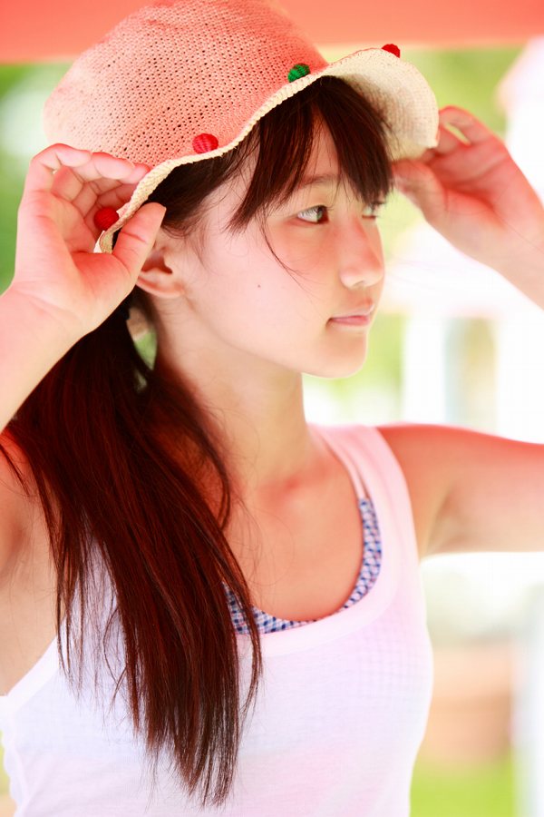 鞘師里保 脇 グラビア