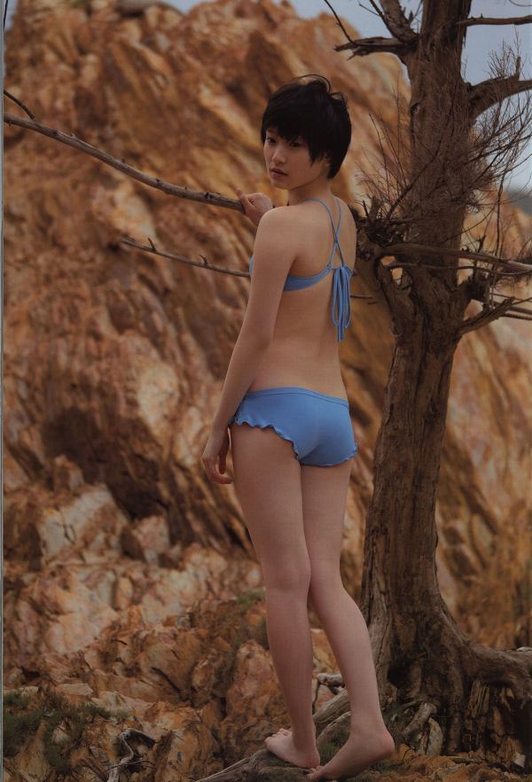 宮本佳林 お尻 グラビア