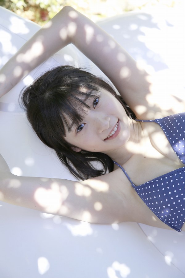 宮本佳林 脇 グラビア