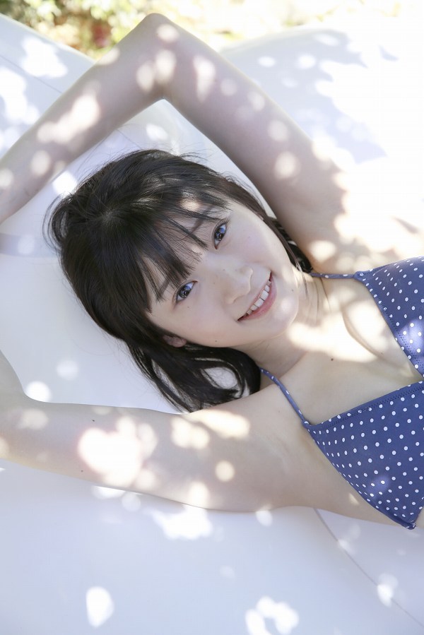 宮本佳林 脇 グラビア