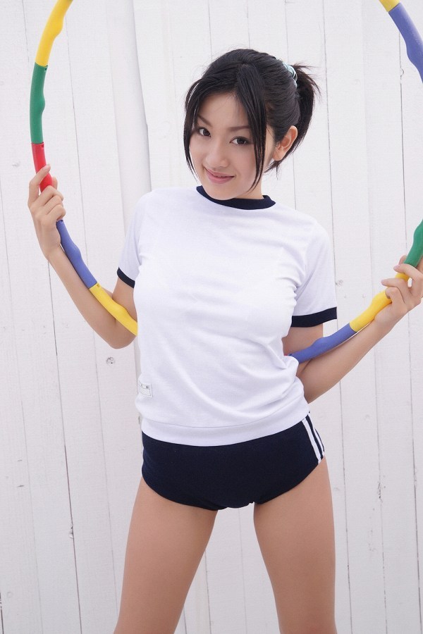 多田あさみ ブルマーコスプレ グラビア