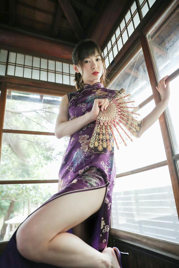 生田衣梨奈 チャイナ服コスプレ グラビア