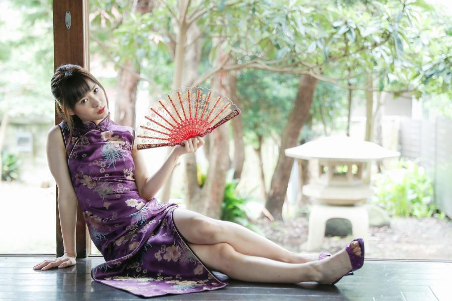 生田衣梨奈 チャイナ服コスプレ グラビア