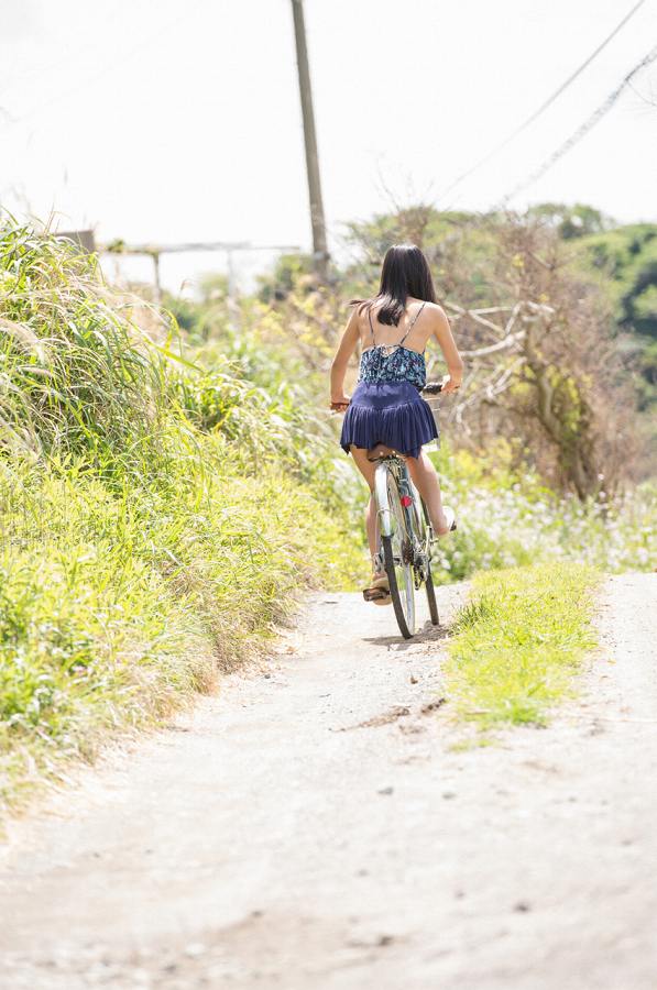 咲良七海 ミニスカート グラビア