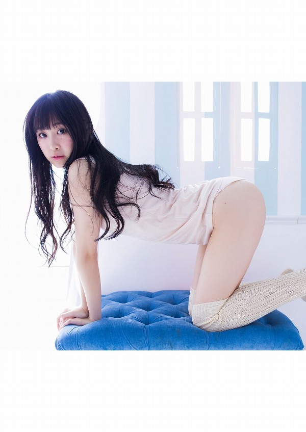 真島なおみ ニーハイ 美脚 グラビア