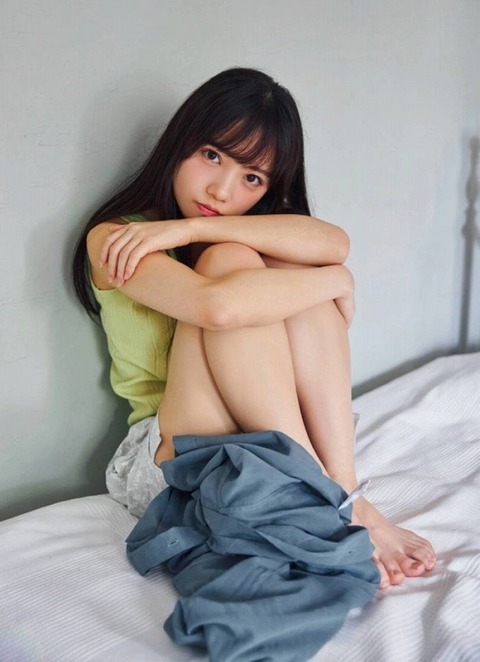 齊藤京子　足指