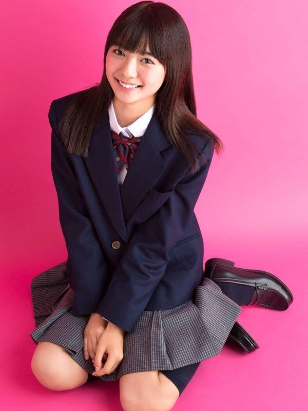 川津明日香 制服