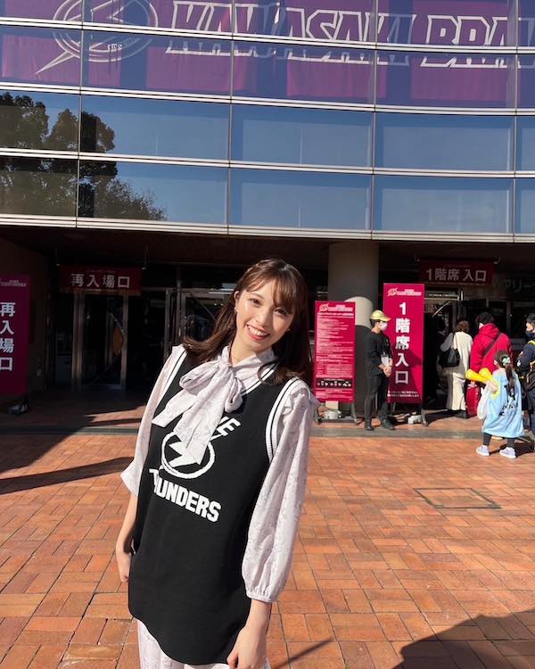 村島未悠　画像（2023年04月01日更新分）