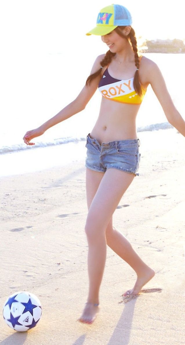 熊井友理奈 水着