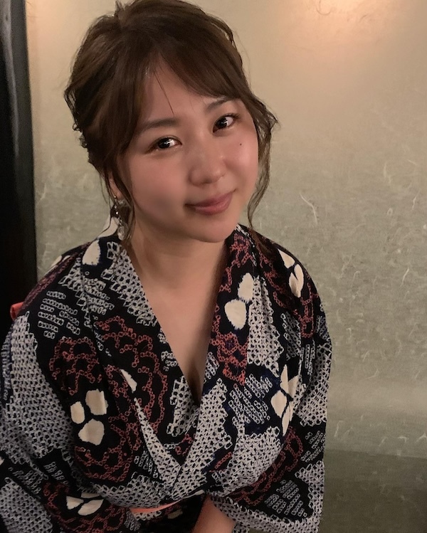 西田麻衣　SNS画像