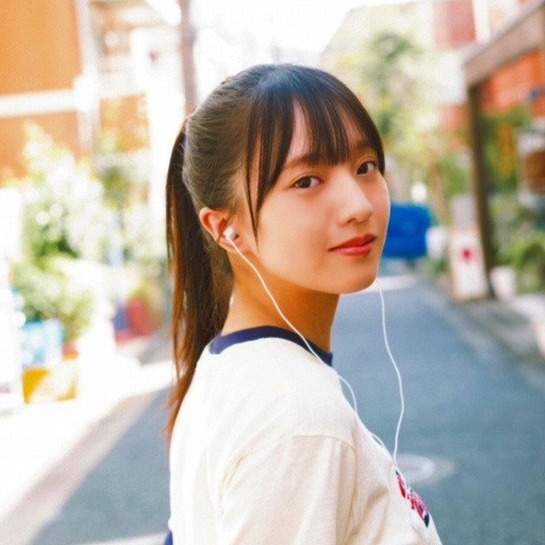 海邉朱莉 エロ...のサムネイル画像