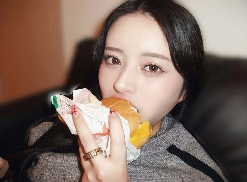 uka. フェラ顔画像