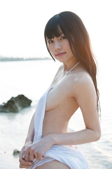 白河優菜 横乳