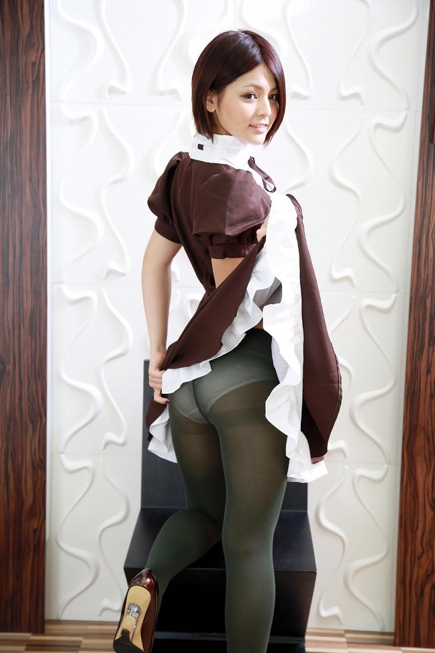 秋本翼の美尻32