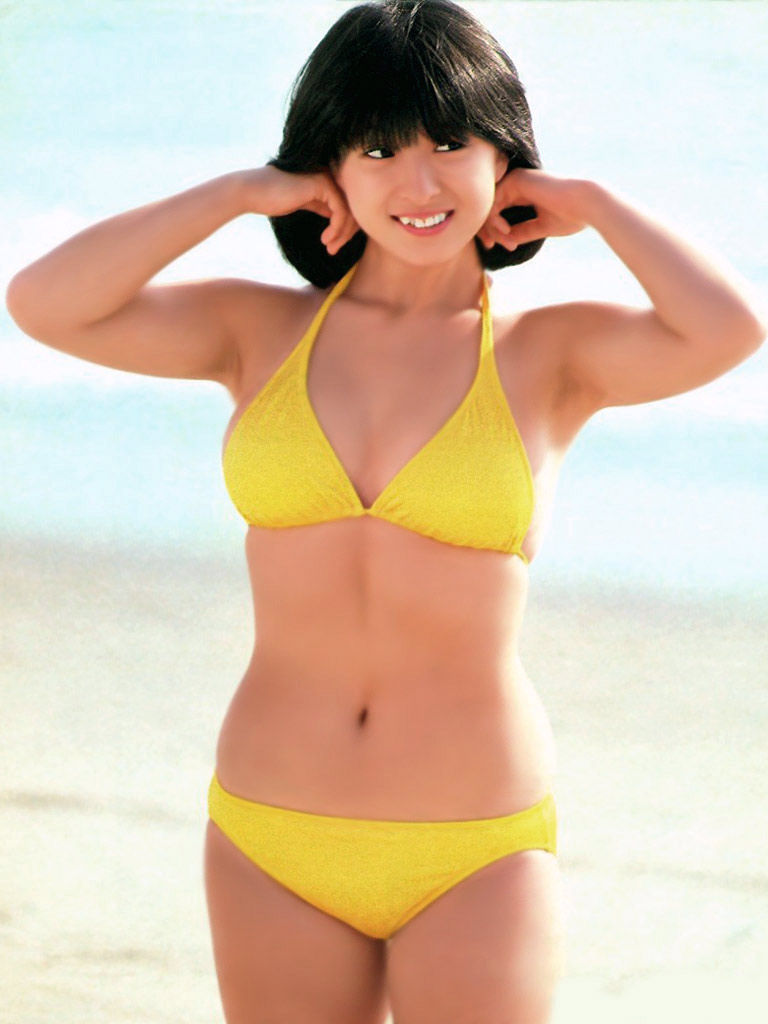 河合奈保子の水着59