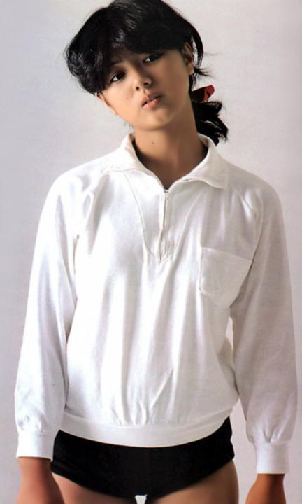 薬師丸ひろ子 ブルマー<