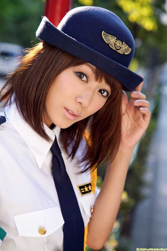 清水ゆう子 婦警コスプレ