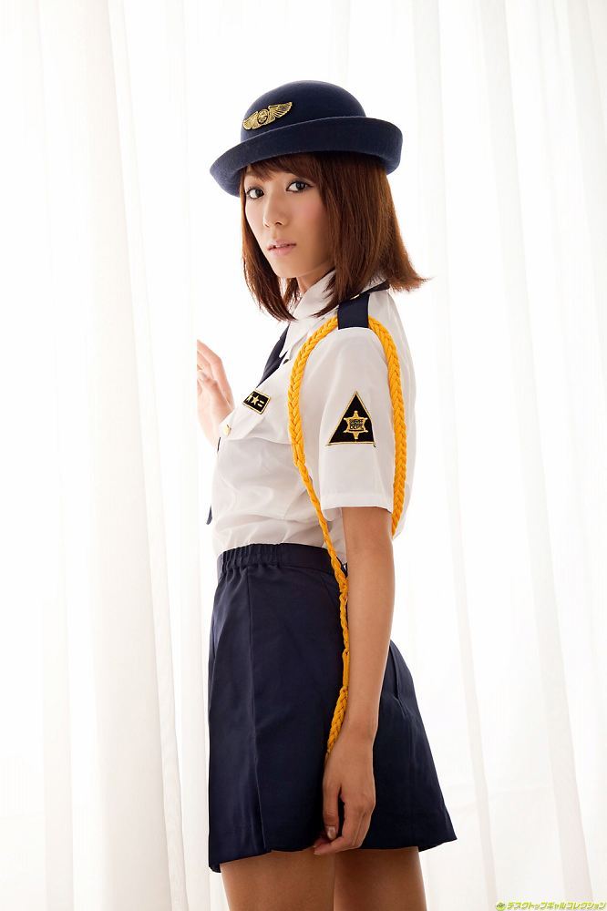 清水ゆう子 婦警コスプレ