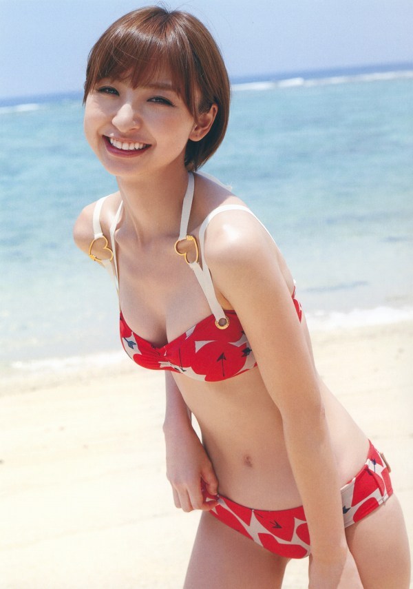 篠田麻里子 水着