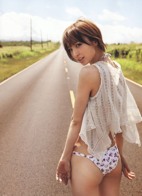 篠田麻里子 お尻